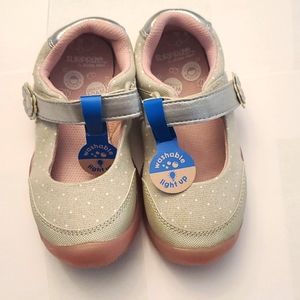 Size 9 Toddler Girls Stride Rite Suprize Light Up